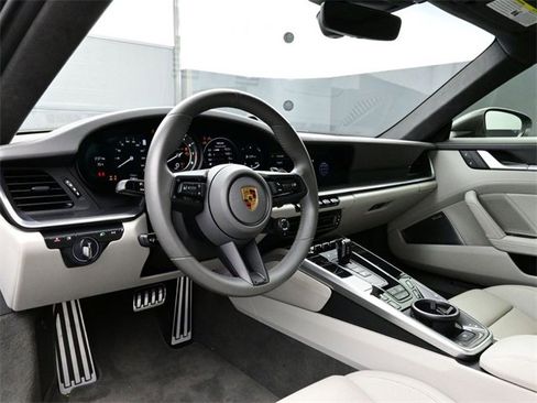 Certified 2022 Porsche 911 Turbo S image 4