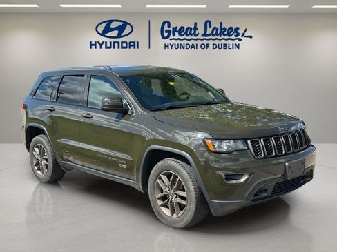 Used 2016 Jeep Grand Cherokee Laredo 75th Anniversary AWD/4WD image 7