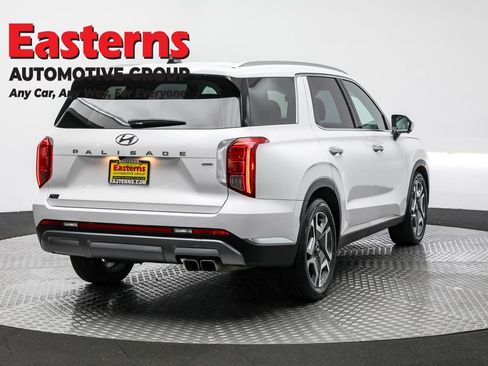 Used 2023 Hyundai Palisade Limited image 5