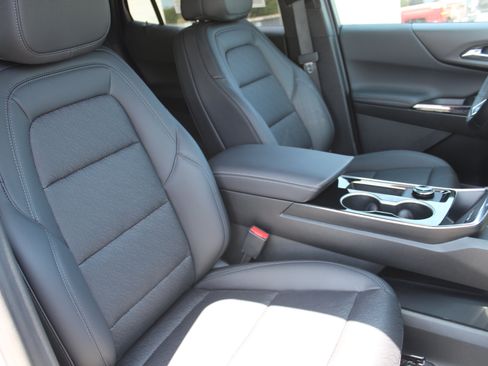 New 2027 Chevrolet Equinox LT w/ Convenience Package II AWD/4WD image 15