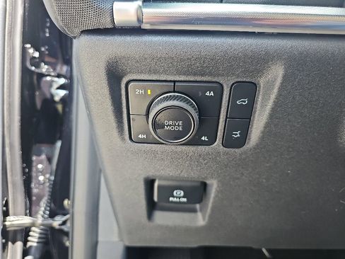 New 2026 Ford Expedition Max Platinum AWD/4WD image 24