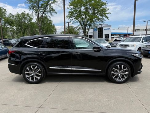 Used 2024 Acura MDX SH-AWD w/ Technology Package image 3