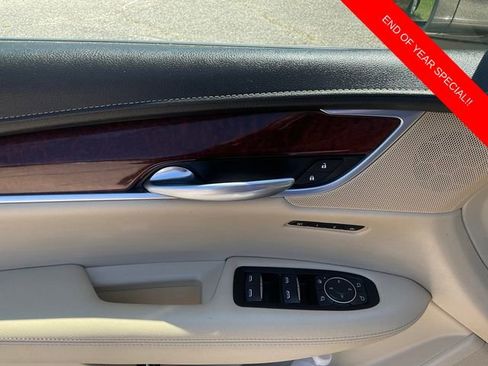 Used 2018 Cadillac XT5 Luxury w/ Driver Awareness Package image 13