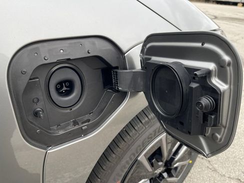 New 2026 Subaru Solterra Premium image 16