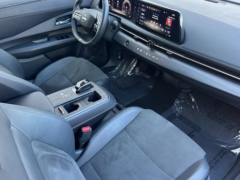 Certified 2023 Nissan Ariya FWD image 18