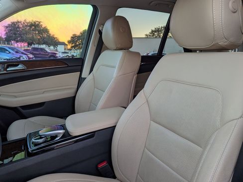 Used 2018 Mercedes-Benz GLE 350 4MATIC image 13