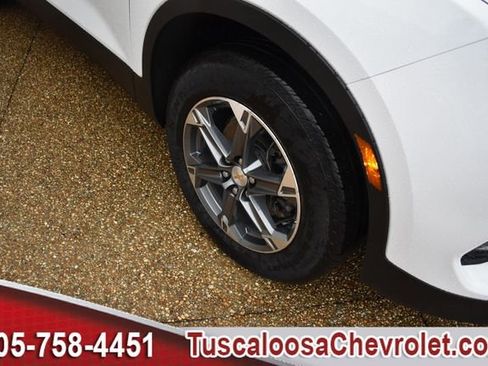 Used 2025 Chevrolet Blazer LT image 12
