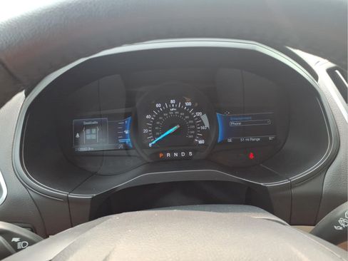 Used 2023 Ford Edge Titanium AWD/4WD image 16