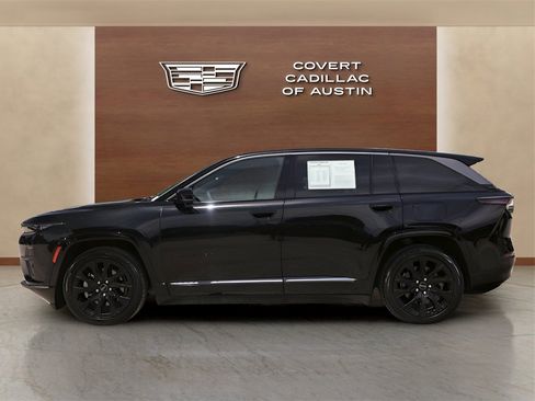 Used 2024 Jeep Wagoneer Launch Edition image 2