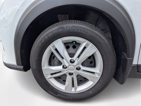 Certified 2024 Nissan Kicks S image 9