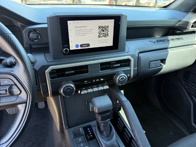 Used 2026 Toyota Tacoma SR AWD/4WD image 18