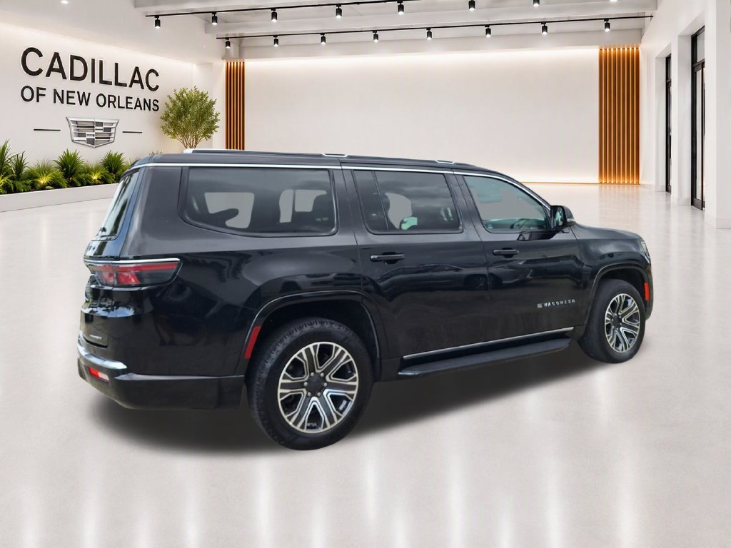 Used 2024 Jeep Wagoneer Series II w/ Flexible Seating Group RWD image 3