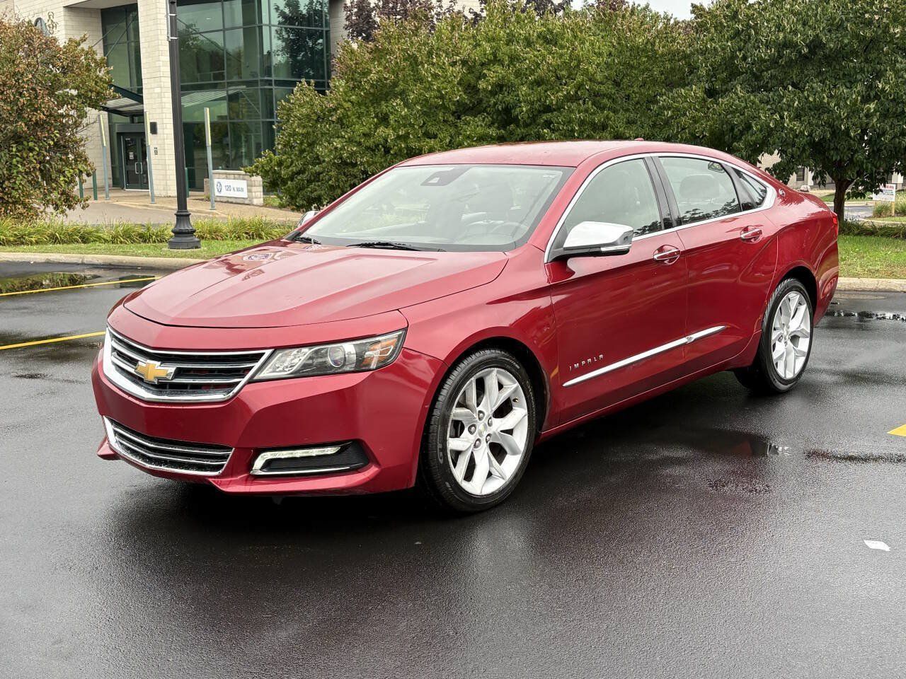 Used 2014 Chevrolet Impala LTZ FWD image 3