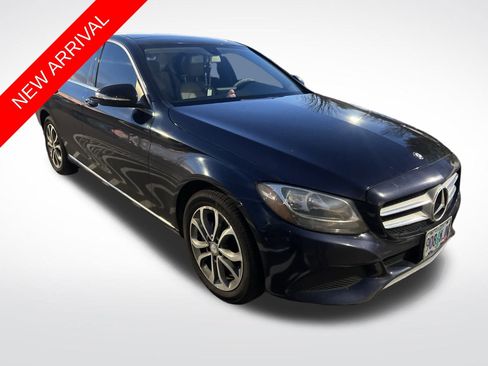 Used 2015 Mercedes-Benz C 300 4MATIC Sedan image 1