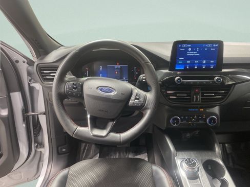 Used 2025 Ford Escape ST-Line AWD/4WD image 16