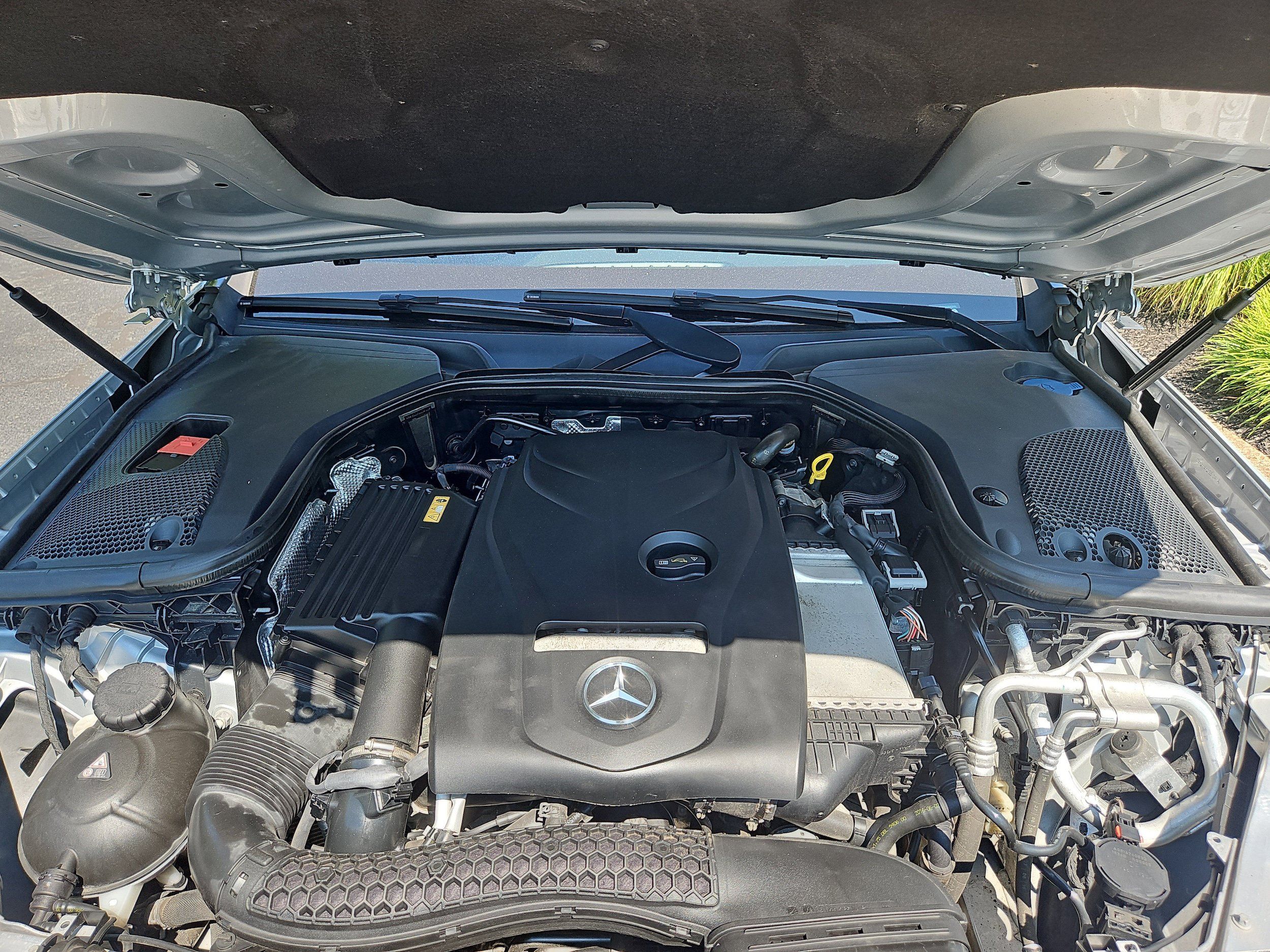 Used 2017 Mercedes-Benz E 300 4MATIC image 37