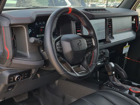Used 2025 Ford Bronco Raptor AWD/4WD image 12