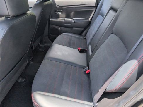 Used 2025 Mitsubishi Outlander Sport SE AWD/4WD image 27