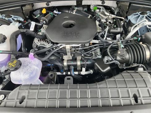 New 2026 Jeep Grand Cherokee L Limited image 23