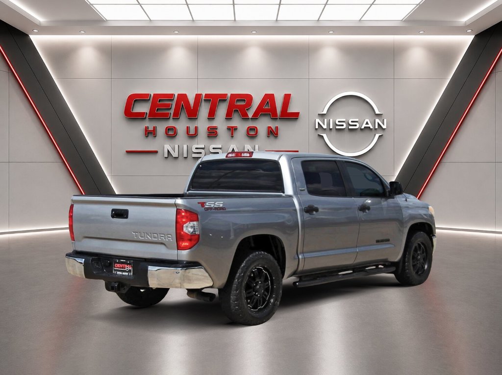 Used 2017 Toyota Tundra SR5 RWD image 4