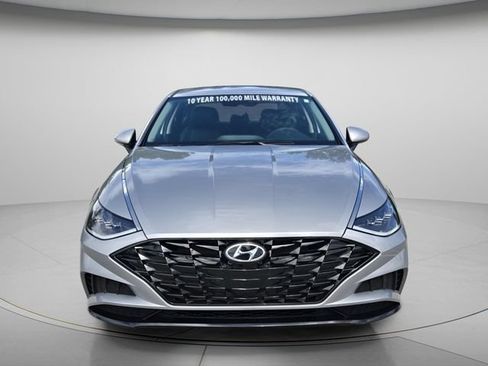 Used 2023 Hyundai Sonata SEL w/ Preferred Accessory Package FWD image 4