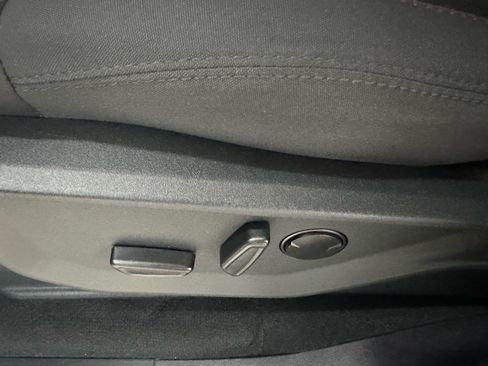 Certified 2025 Ford Expedition Active image 30