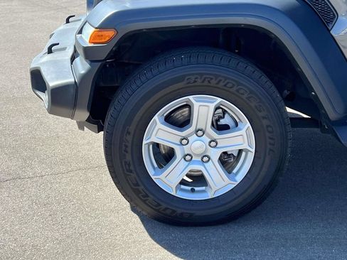Used 2021 Jeep Wrangler Unlimited Sport AWD/4WD image 11