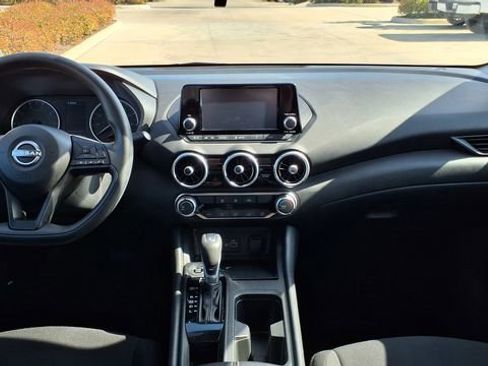Used 2025 Nissan Sentra S image 18