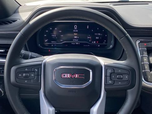 Certified 2024 GMC Yukon SLT AWD/4WD image 8