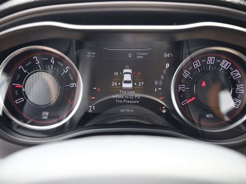 Used 2023 Dodge Challenger SXT RWD image 18