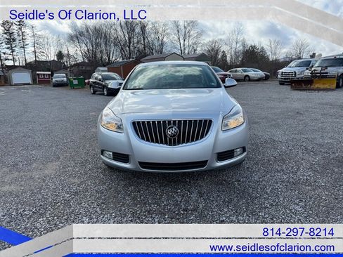 Used 2011 Buick Regal CXL image 2