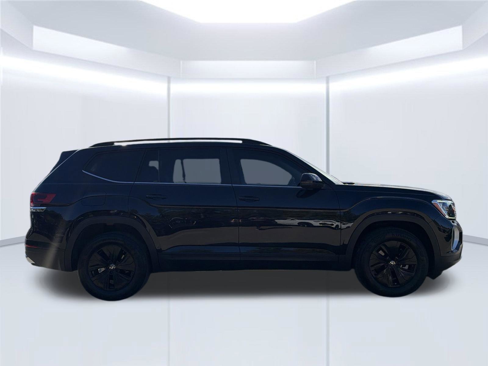 Certified 2024 Volkswagen Atlas SE FWD image 4