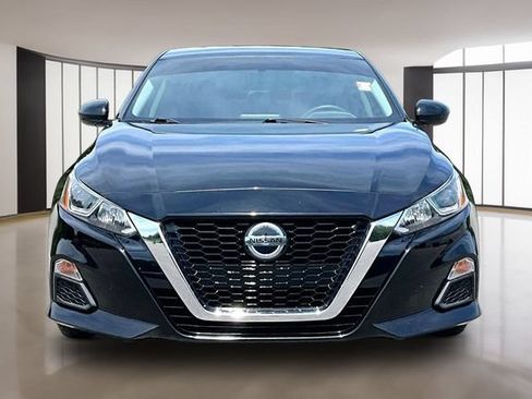 Used 2020 Nissan Altima 2.5 S FWD image 2