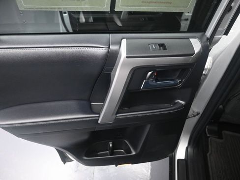 Used 2024 Toyota 4Runner SR5 image 41