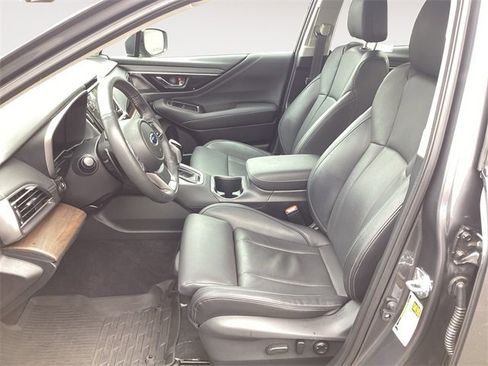 Used 2025 Subaru Legacy Limited image 9