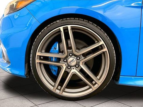 Used 2017 Ford Focus RS AWD/4WD image 8