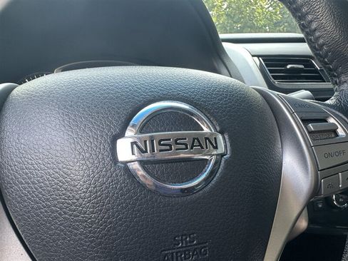 Used 2013 Nissan Altima 2.5 SL w/ Technology Pkg FWD image 21