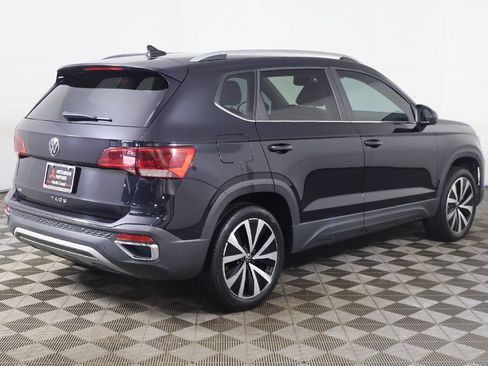 Used 2023 Volkswagen Taos SE FWD image 10