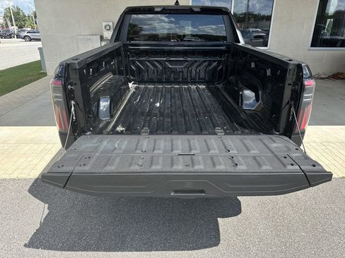 New 2026 GMC Sierra EV Elevation w/ LPO, Elevation Dark Package image 31