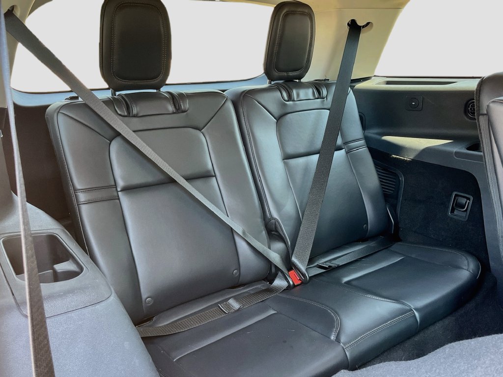 Used 2025 Lincoln Aviator AWD image 30