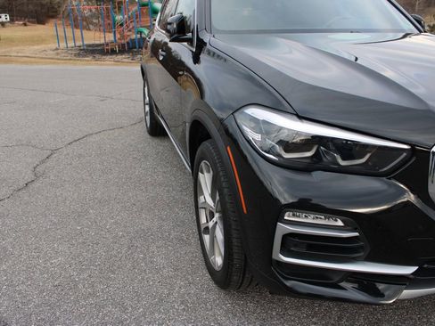 Used 2019 BMW X5 xDrive40i w/ Premium Package 2 image 42