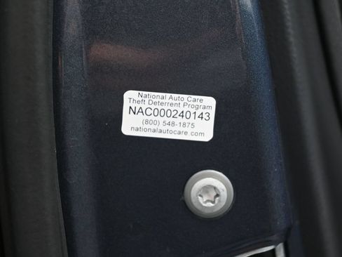 Used 2024 Toyota Venza LE AWD/4WD image 40