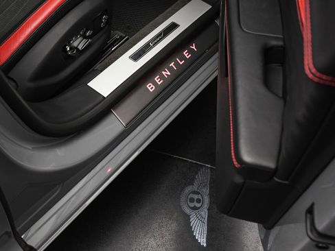 Certified 2023 Bentley Flying Spur W12 image 47