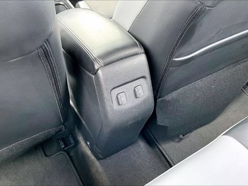 Used 2024 Nissan Kicks SR w/ SR Premium Package FWD image 25