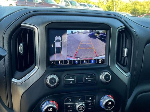 Used 2022 GMC Sierra 2500 Denali w/ Denali Black Diamond Edition image 21