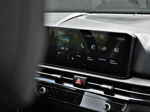 Used 2026 Kia Sportage LX image 14