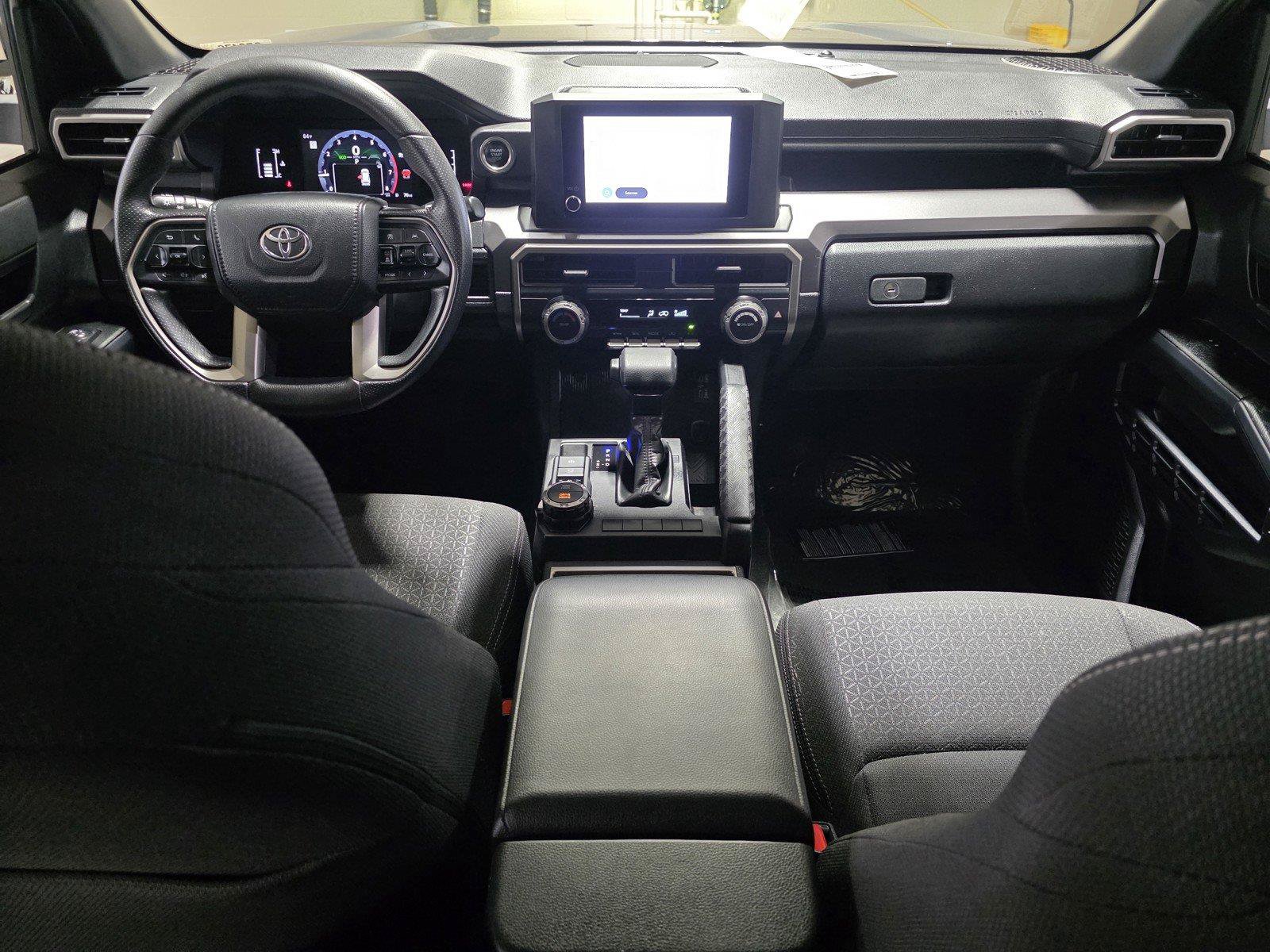 Used 2025 Toyota 4Runner SR5 AWD/4WD image 19