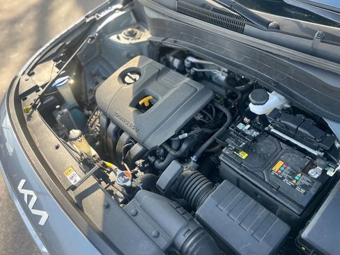 Used 2022 Kia Seltos EX image 27