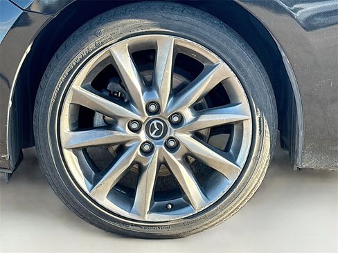 Used 2018 MAZDA MAZDA3 Grand Touring image 30