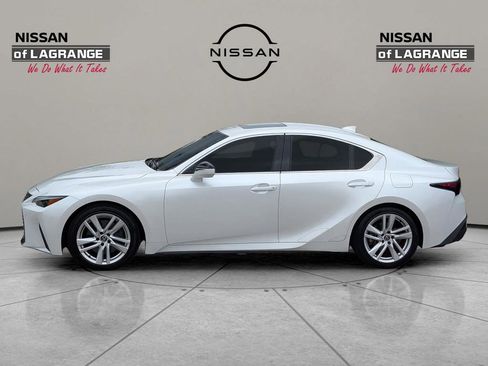 Used 2023 Lexus IS 300 w/ Comfort Package RWD image 8